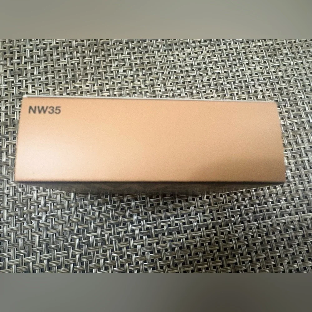 MAC Studio Fix Powder Plus Foundation - Picture 4 of 4